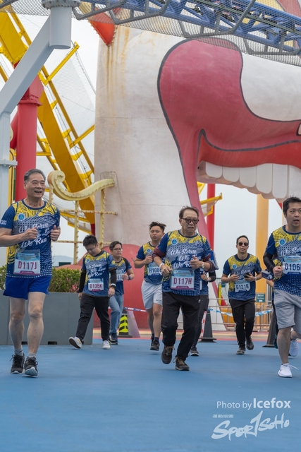 Lions_Run-696