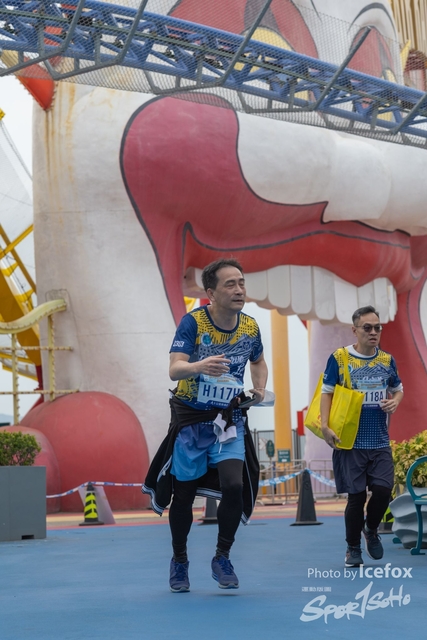 Lions_Run-703