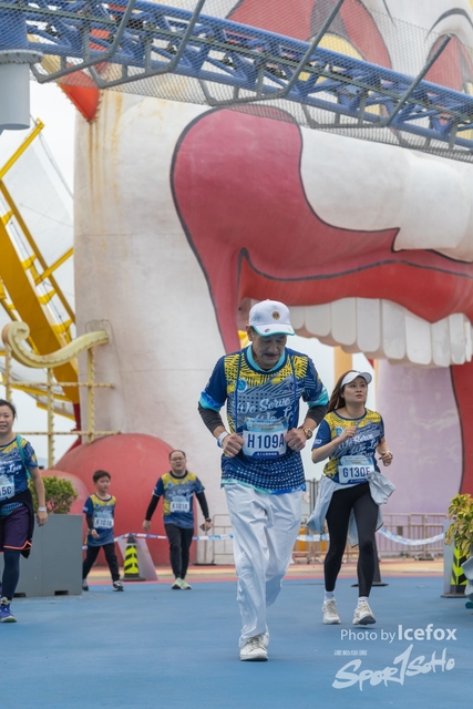 Lions_Run-719