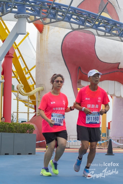 Lions_Run-744