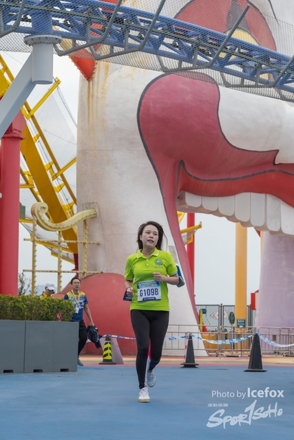 Lions_Run-745
