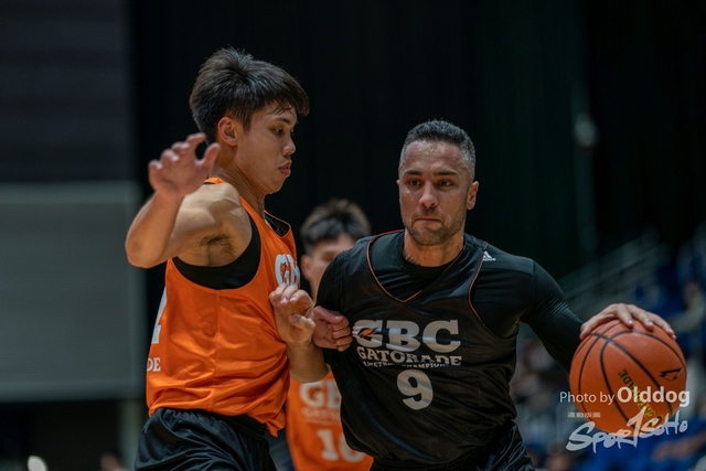 230218GBC189