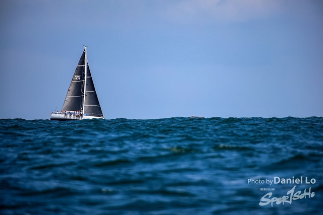 R62_5783
