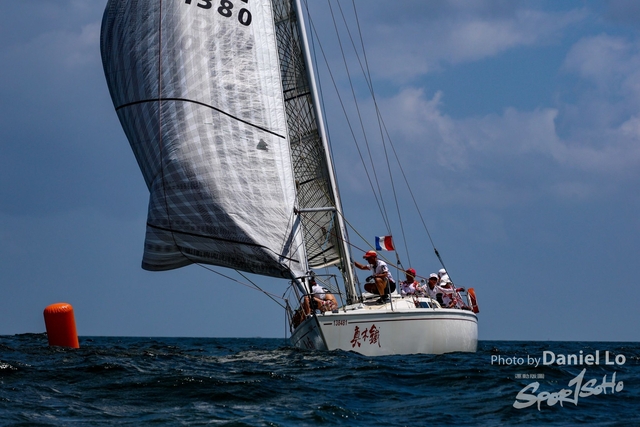 R62_6487