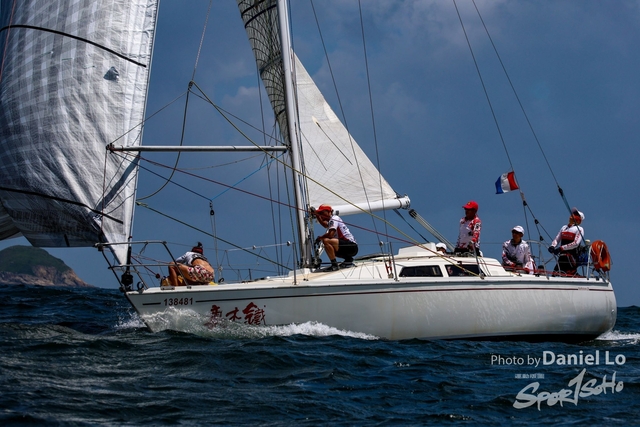 R62_6495