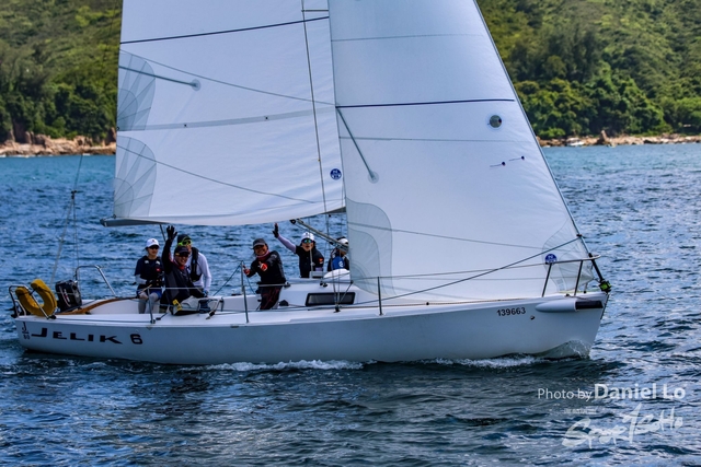 R62_7367