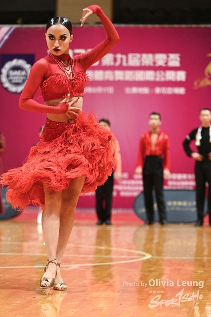 0LI_4877 copy