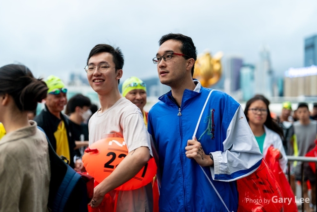 維港泳 0102