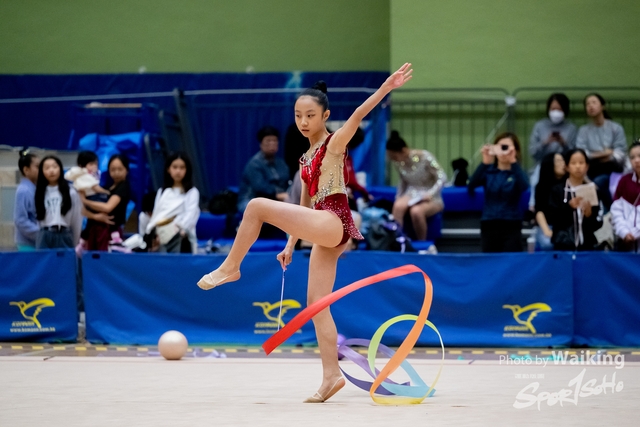 2023-11-19 RG - Ribbon-0040