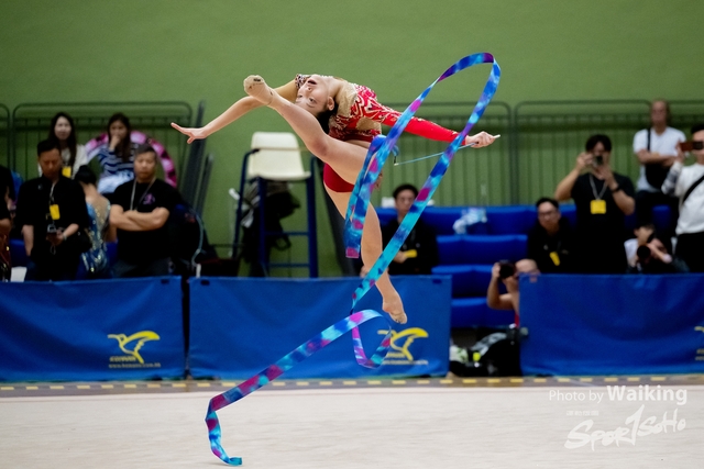 2023-11-19 RG - Ribbon-0524