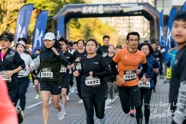 Mizuno Guy Run 0104
