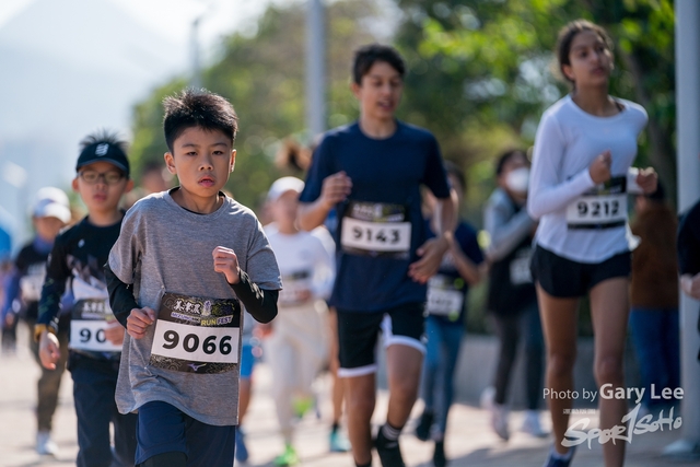 Mizuno Guy Run 0734