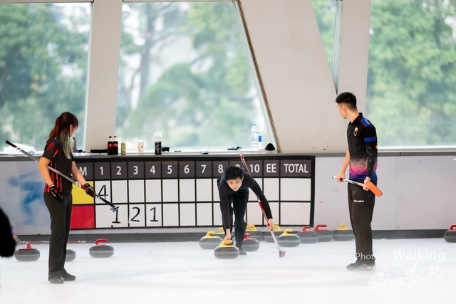 2023-12-30 Curling-0102